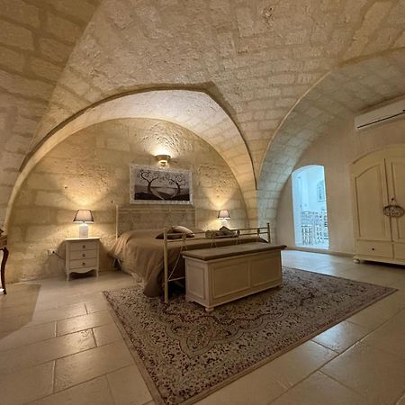 Suite Cavour Luxury Home Taranto Esterno foto