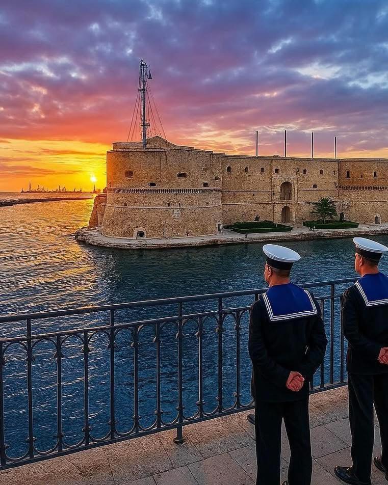 Suite Cavour Luxury Home Taranto Esterno foto